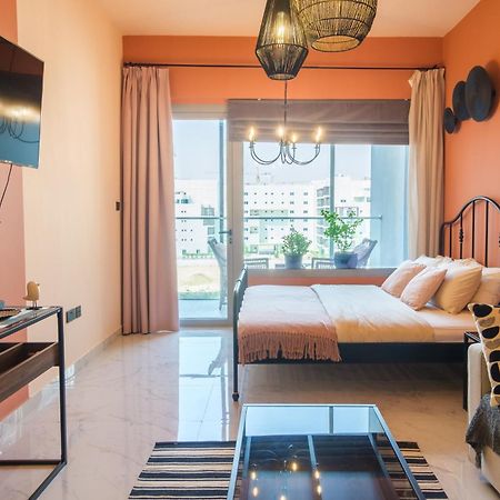 Apartament Poolside Charm Abu Zabi Zewnętrze zdjęcie