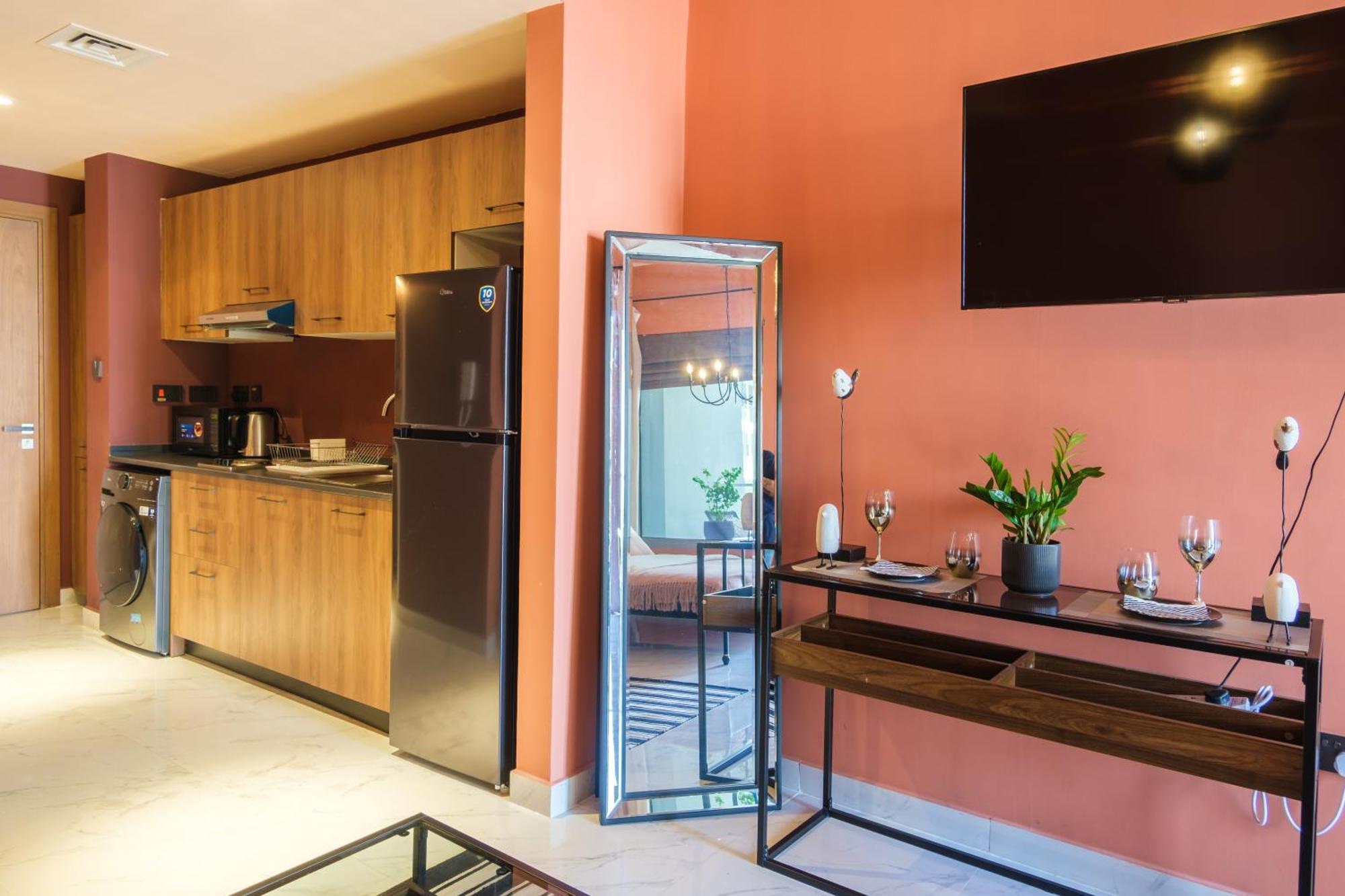 Apartament Poolside Charm Abu Zabi Zewnętrze zdjęcie